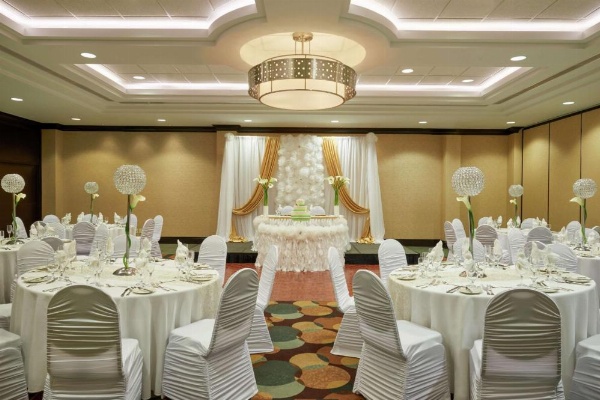 Hilton Garden Inn Toronto Airport West - Mississauga image 26